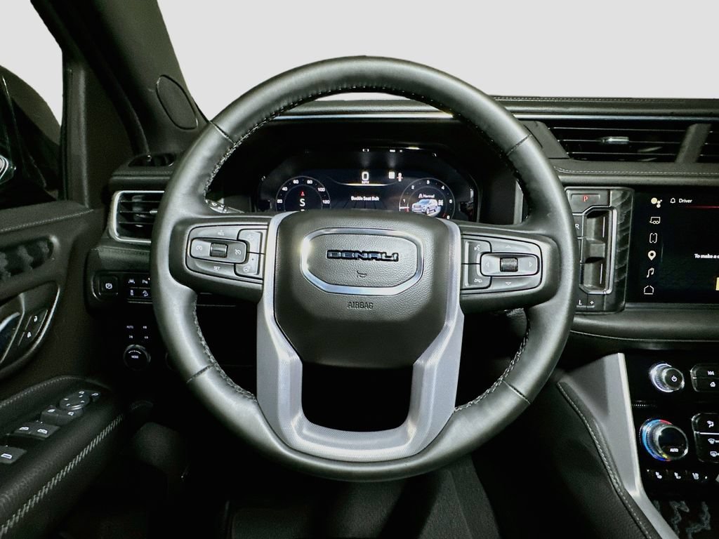 Used 2023 GMC Yukon Denali AWD/4WD image 12