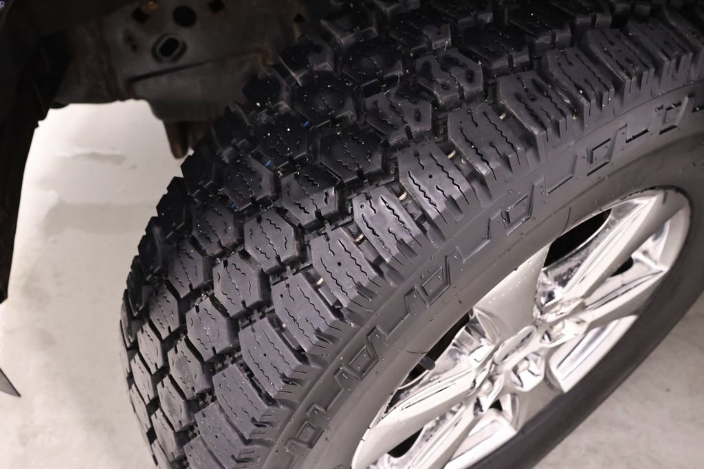 Certified 2019 Ford F150 XLT w/ Equipment Group 302A Luxury image 38