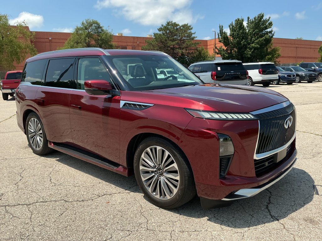 Used 2025 INFINITI QX80 Sensory AWD/4WD image 7