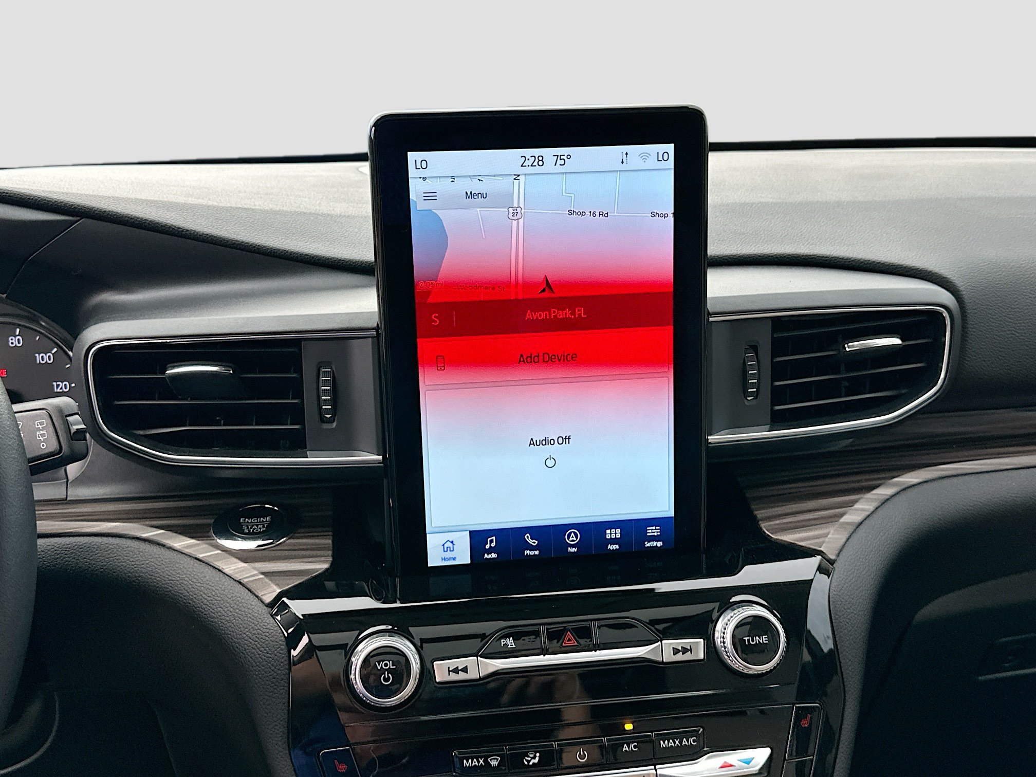 Certified 2023 Ford Explorer Limited w/ Limited Technology Package RWD image 15