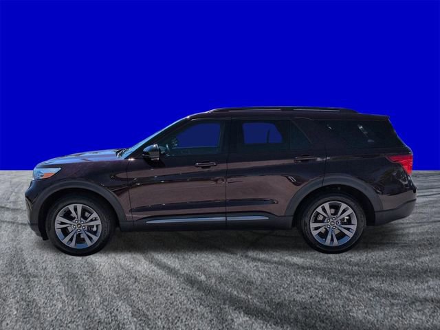Certified 2022 Ford Explorer XLT w/ Equipment Group 202A image 2