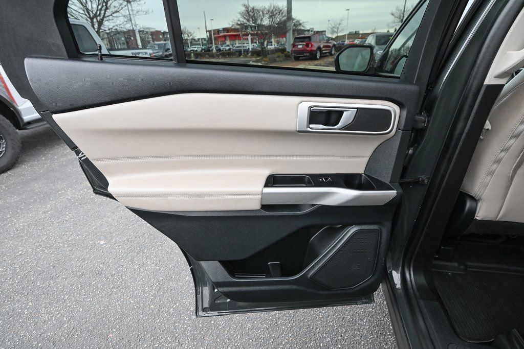 Certified 2023 Ford Explorer XLT w/ Equipment Group 202A image 27