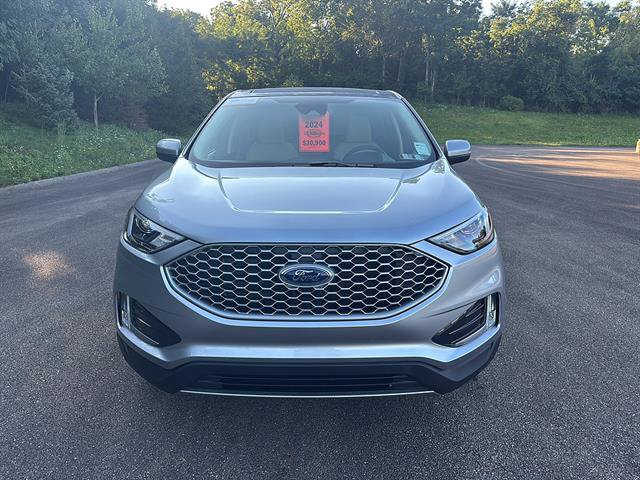 Certified 2024 Ford Edge SEL w/ Convenience Package AWD/4WD image 7