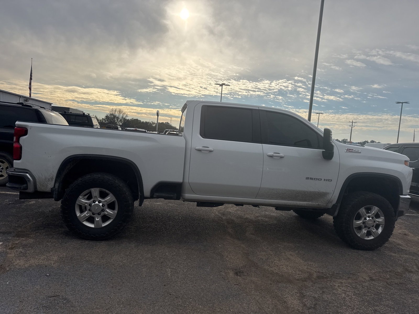 Used 2022 Chevrolet Silverado 2500 LT w/ Convenience Package image 8