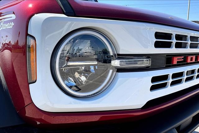 Certified 2025 Ford Bronco Heritage Edition AWD/4WD image 28