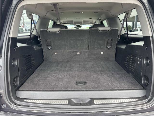 Used 2017 Chevrolet Suburban LT RWD image 13