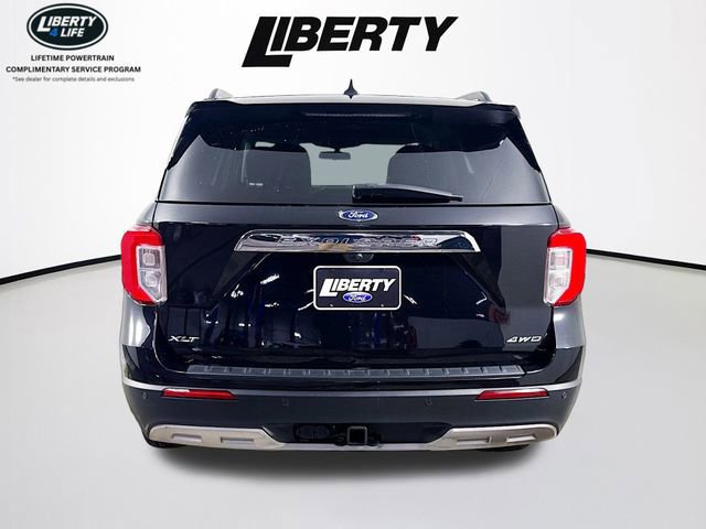 Certified 2022 Ford Explorer XLT w/ Equipment Group 202A image 4