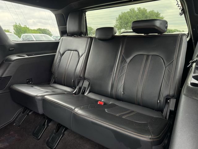 Certified 2023 Ford Expedition Platinum image 30