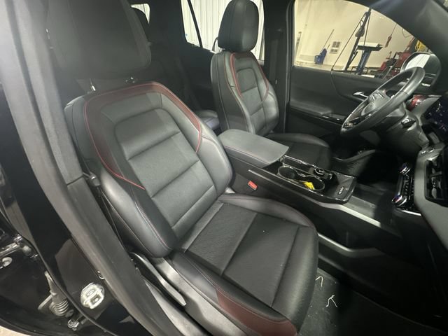 Used 2025 Chevrolet Equinox RS FWD image 32