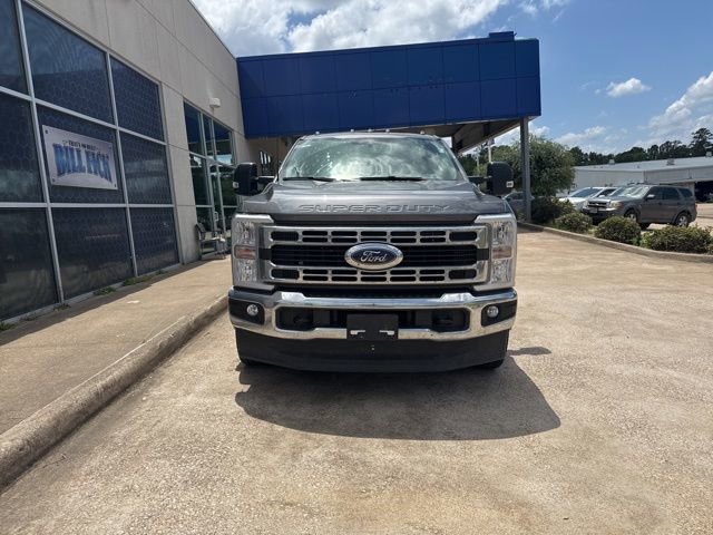 Certified 2025 Ford F350 XLT AWD/4WD image 3