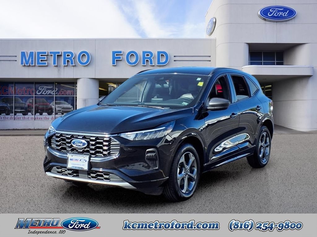 Certified 2024 Ford Escape ST-Line AWD/4WD image 7