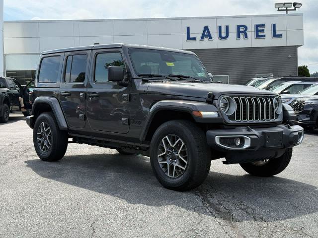 Used 2026 Jeep Wrangler Unlimited Sahara AWD/4WD image 1