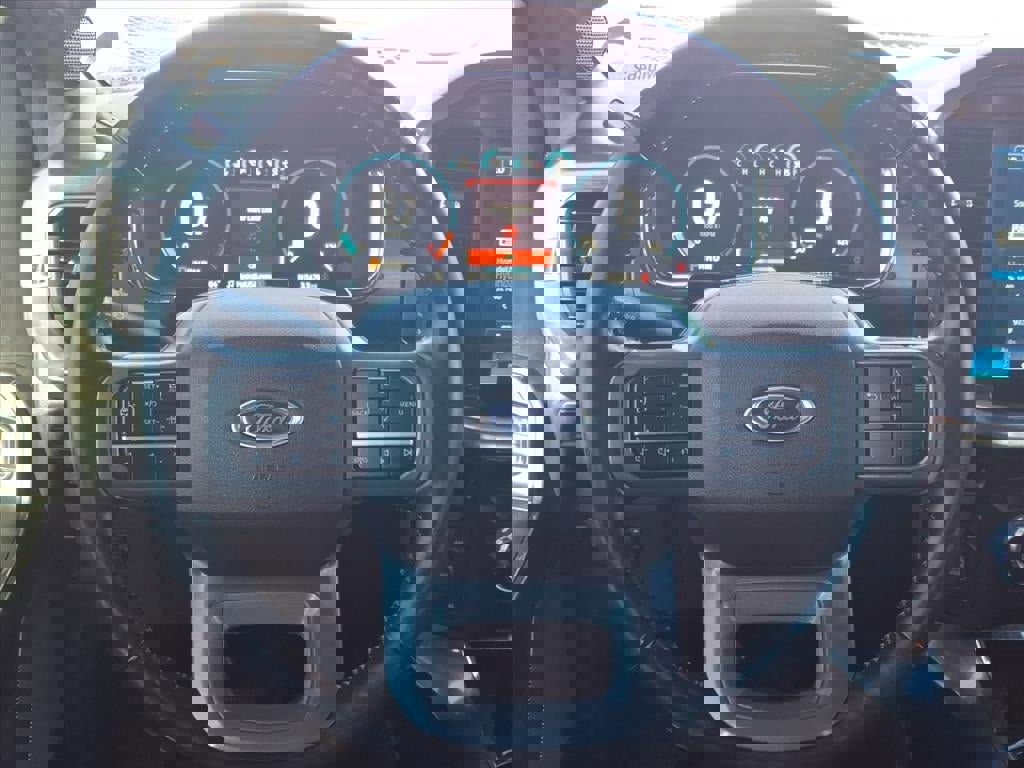 Certified 2023 Ford F150 Lariat w/ Equipment Group 502A High image 20