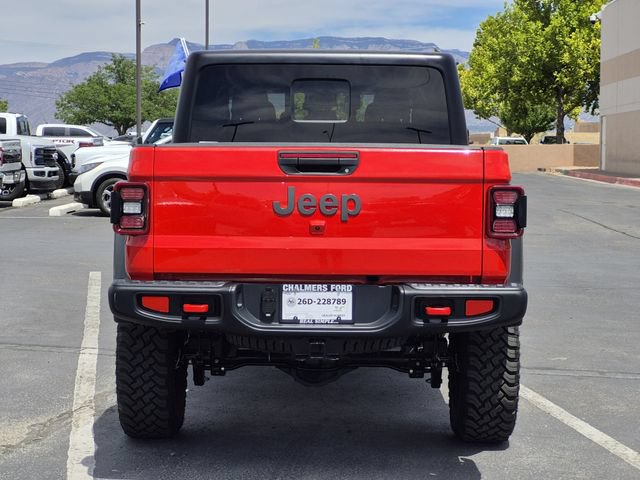 Used 2025 Jeep Gladiator Rubicon w/ Convenience Group AWD/4WD image 6
