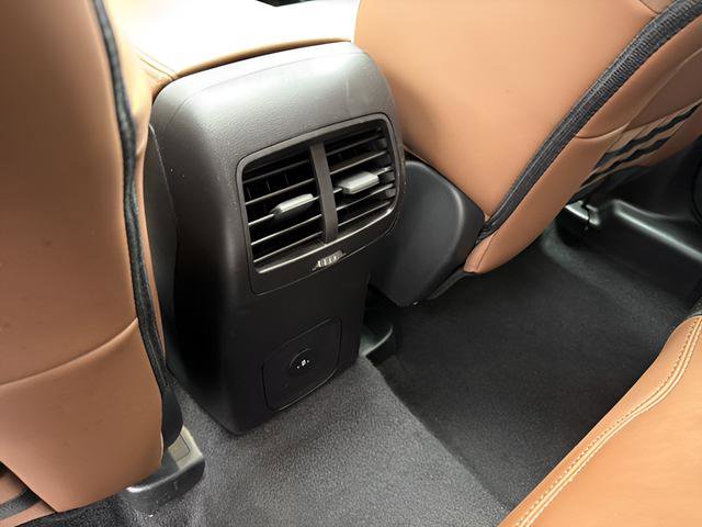 Certified 2025 Ford Bronco Sport Outer Banks w/ Outer Banks Tech Package+ AWD/4WD image 15