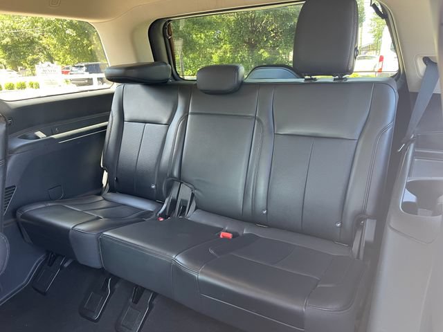 Certified 2024 Ford Expedition XLT RWD image 13