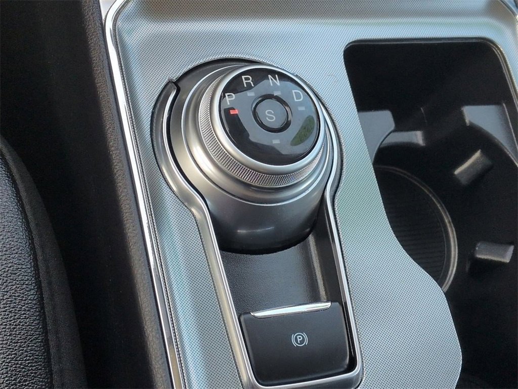 Certified 2023 Ford Edge Titanium w/ Class II Trailer Tow Package image 17