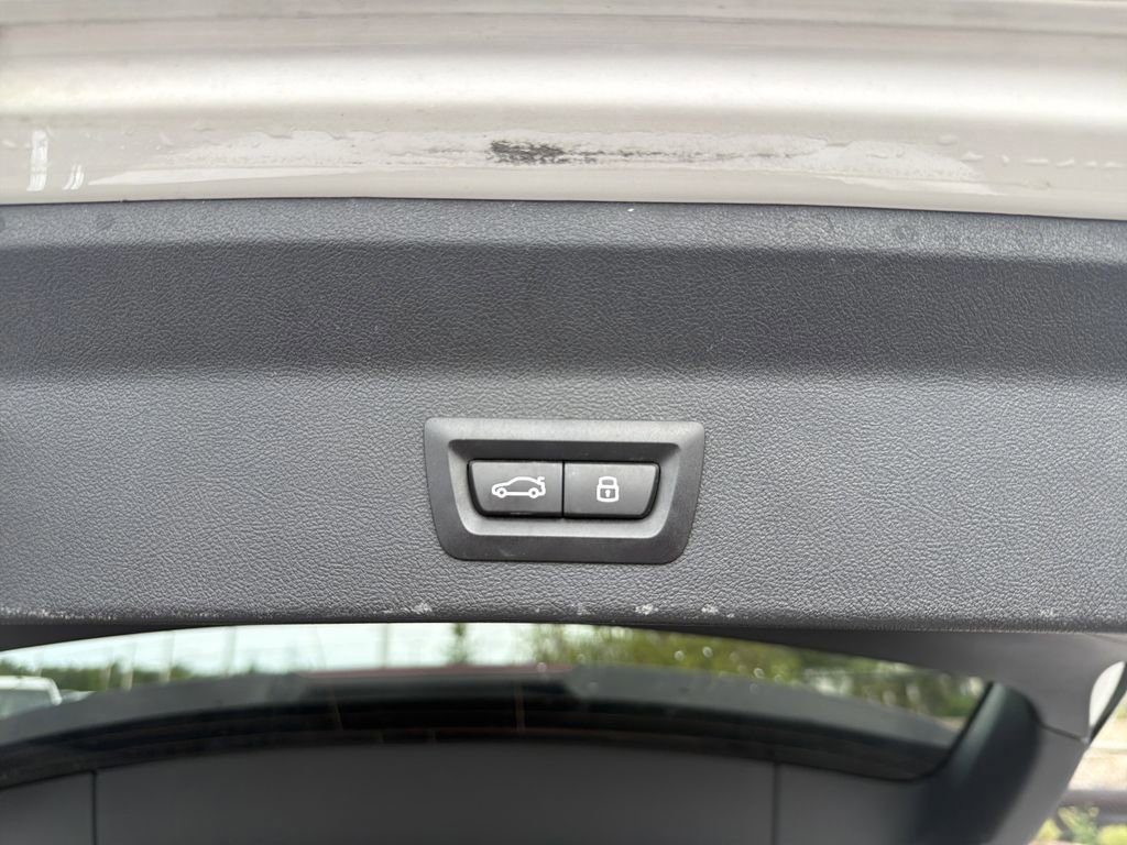 Used 2024 BMW X3 sDrive30i image 11