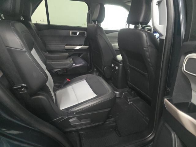 Certified 2023 Ford Explorer XLT w/ Equipment Group 202A AWD/4WD image 9