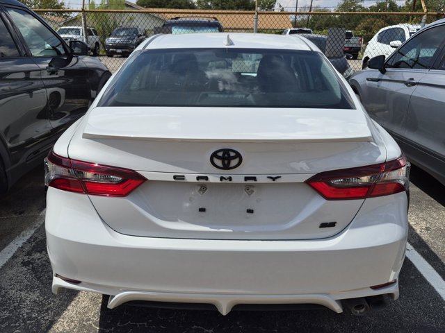 Used 2024 Toyota Camry SE FWD image 7