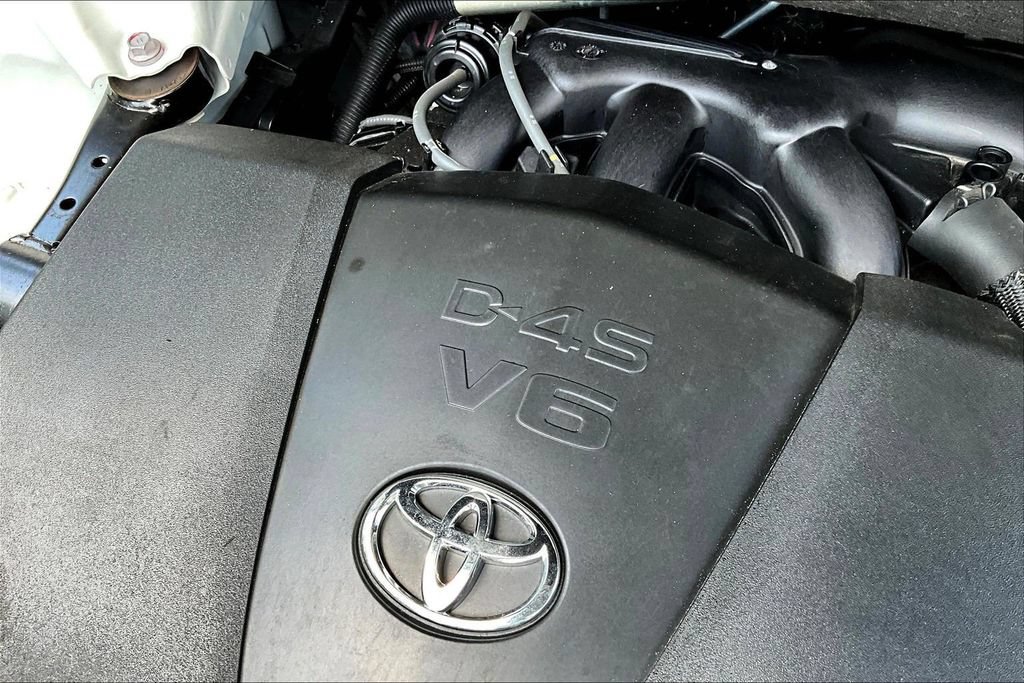 Used 2019 Toyota Highlander Limited Platinum AWD/4WD image 34