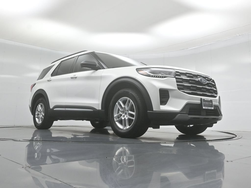 Certified 2025 Ford Explorer Active RWD image 48