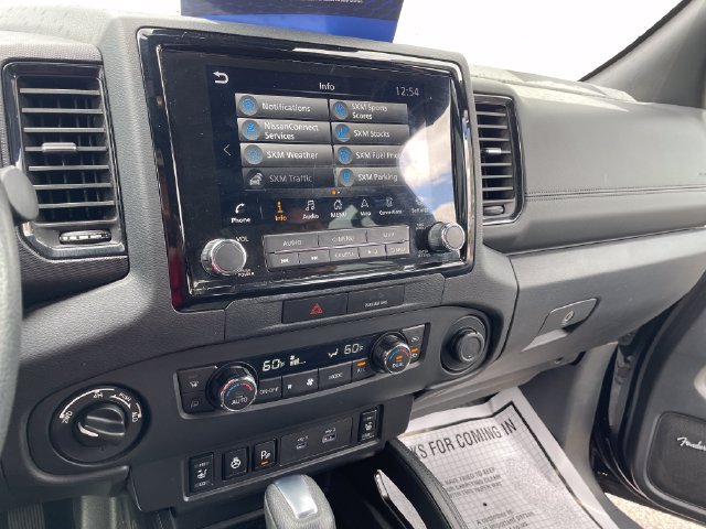 Used 2022 Nissan Frontier PRO-4X w/ Pro-4X Premium Package AWD/4WD image 12