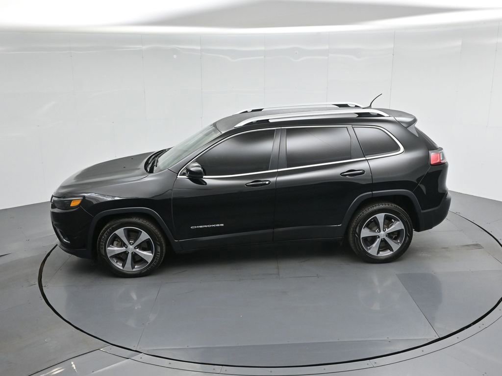 Used 2019 Jeep Cherokee Limited w/ Technology Group image 22