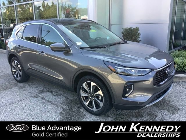 Certified 2023 Ford Escape Platinum w/ Premium Technology Package
