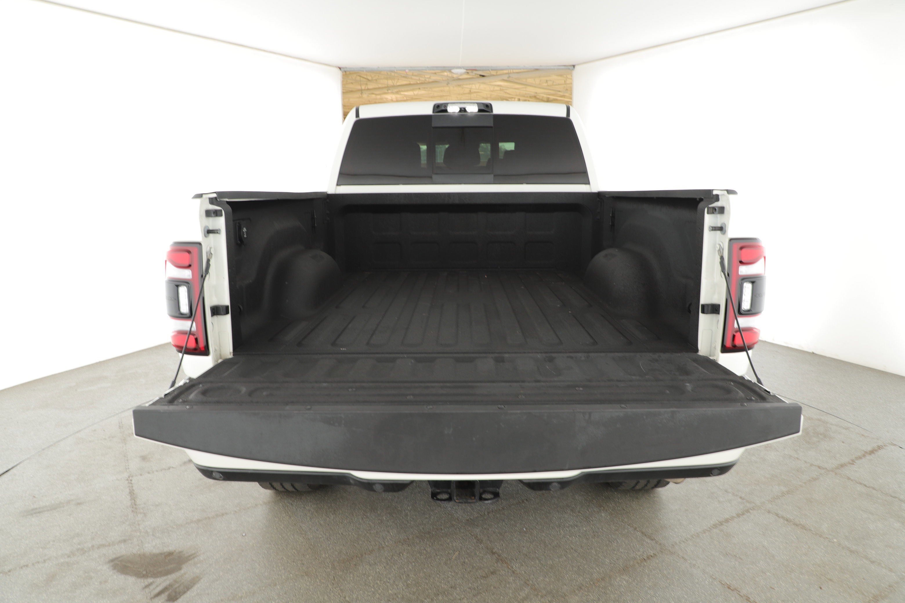 Used 2024 RAM 2500 Limited image 7