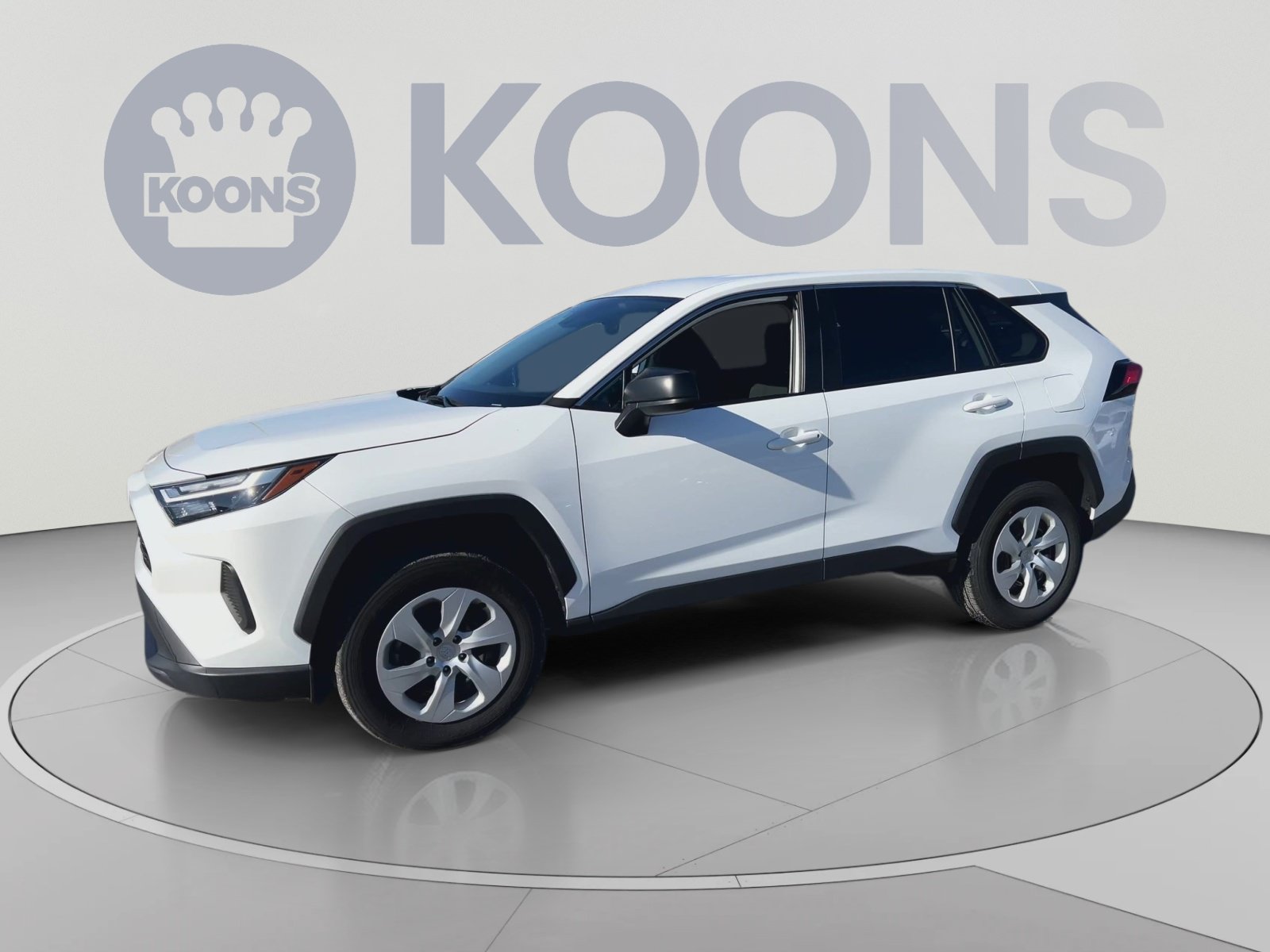 Used 2024 Toyota RAV4 LE FWD image 7