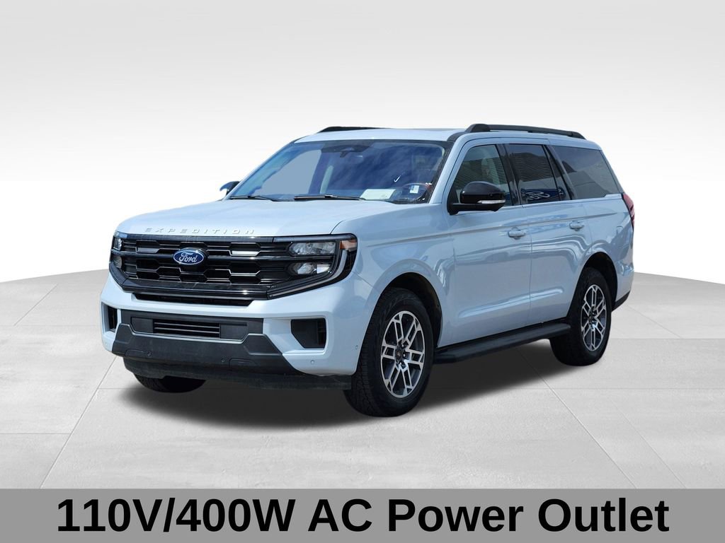 Certified 2025 Ford Expedition Active image 6