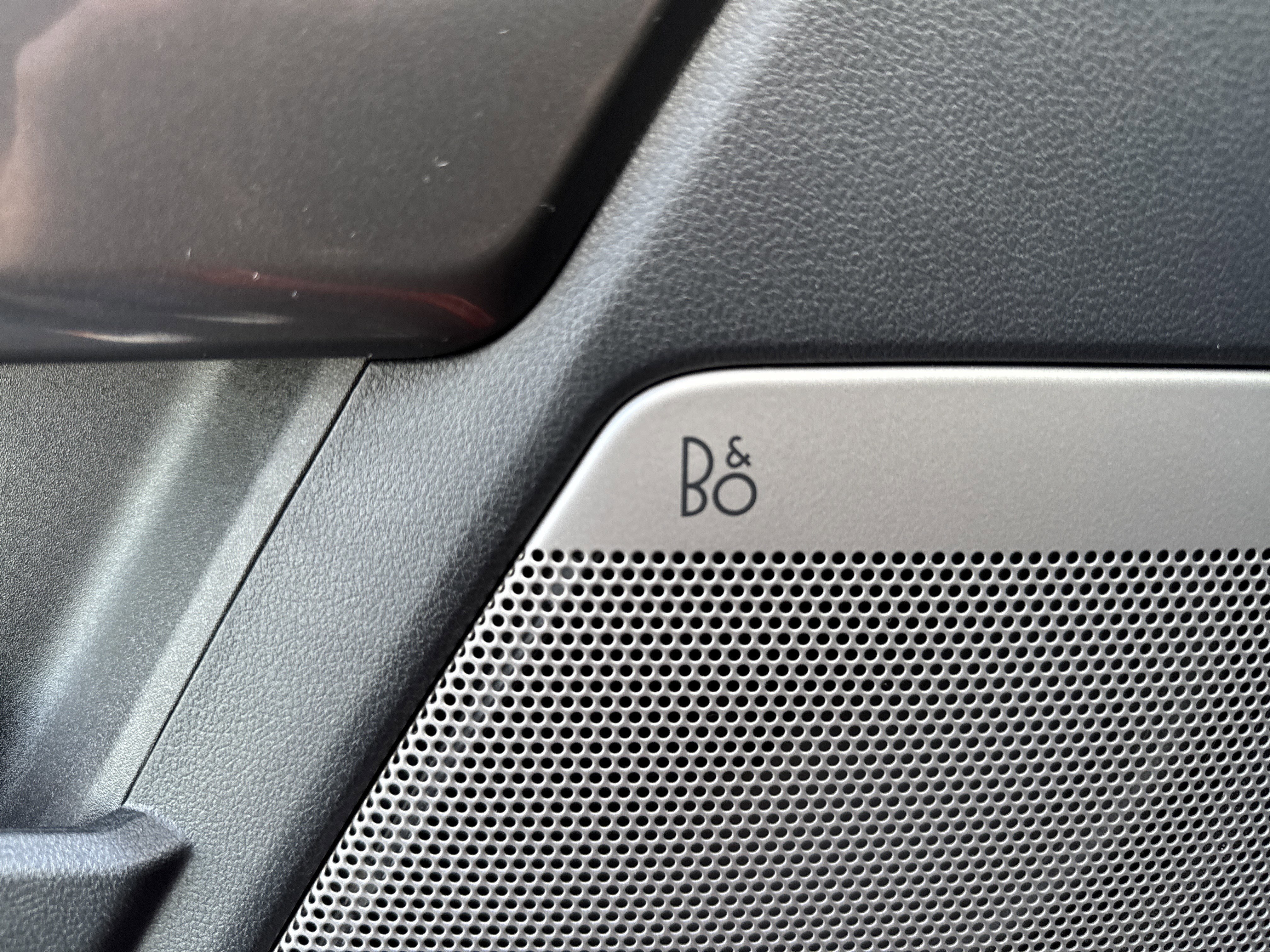 Certified 2023 Ford F150 Lariat w/ Equipment Group 502A High image 27