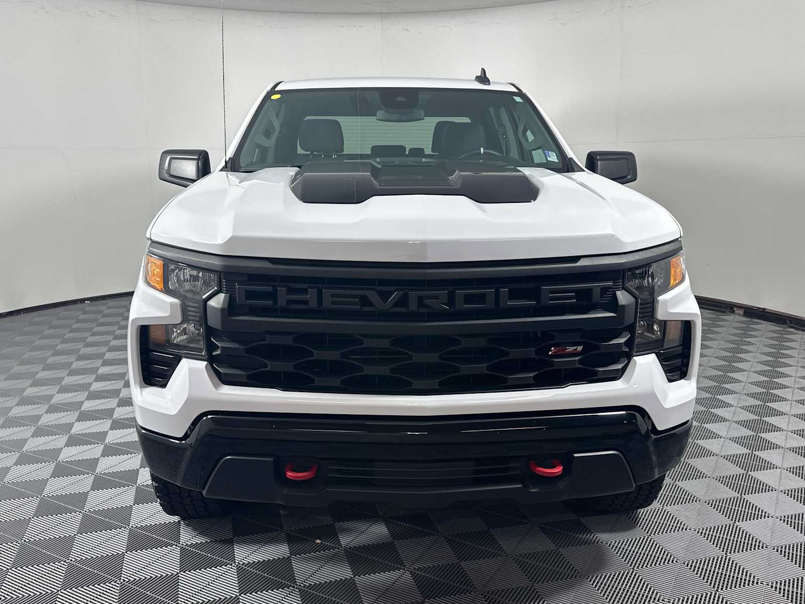 Used 2022 Chevrolet Silverado 1500 Custom Trail Boss AWD/4WD image 3