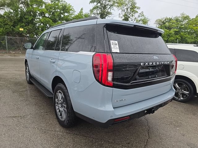 Certified 2025 Ford Expedition Active AWD/4WD image 9