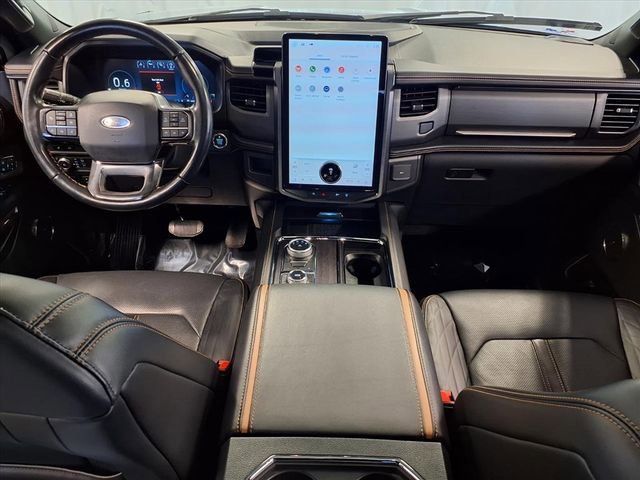 Certified 2022 Ford Expedition Platinum image 16