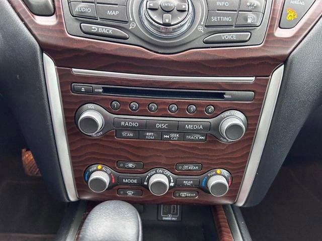 Used 2019 Nissan Pathfinder Platinum image 19