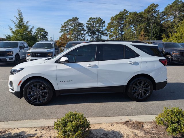 Used 2024 Chevrolet Equinox RS image 2