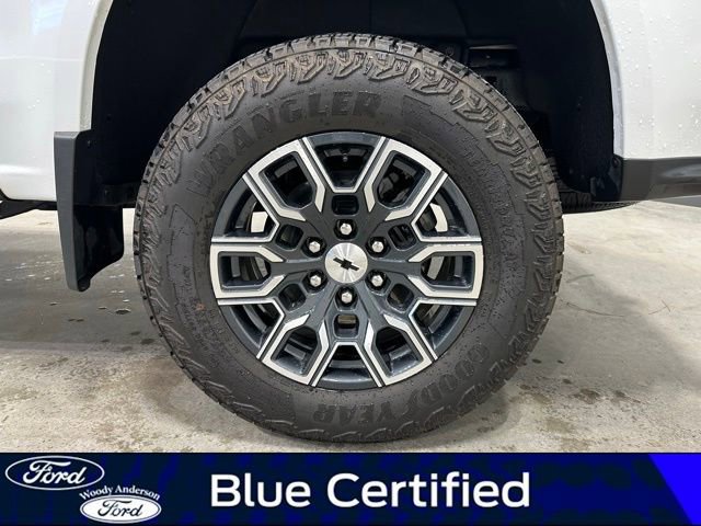 Used 2024 Chevrolet Colorado Z71 w/ Z71 Convenience Package 2 image 8