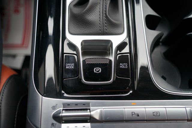 Used 2024 Kia Carnival SX image 19