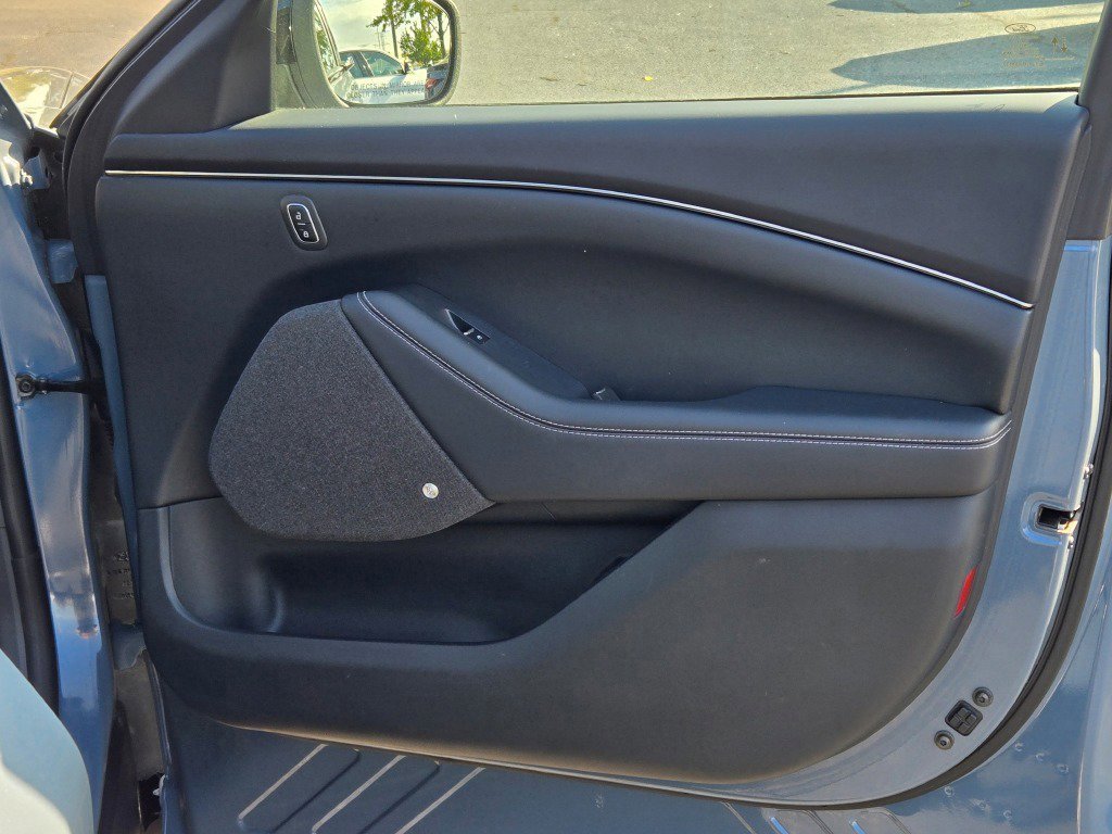 Certified 2023 Ford Mustang Mach-E Premium image 7