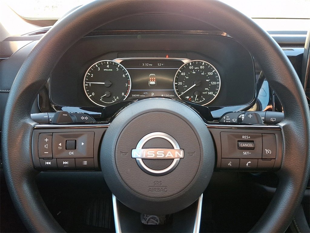 Used 2022 Nissan Pathfinder S image 19