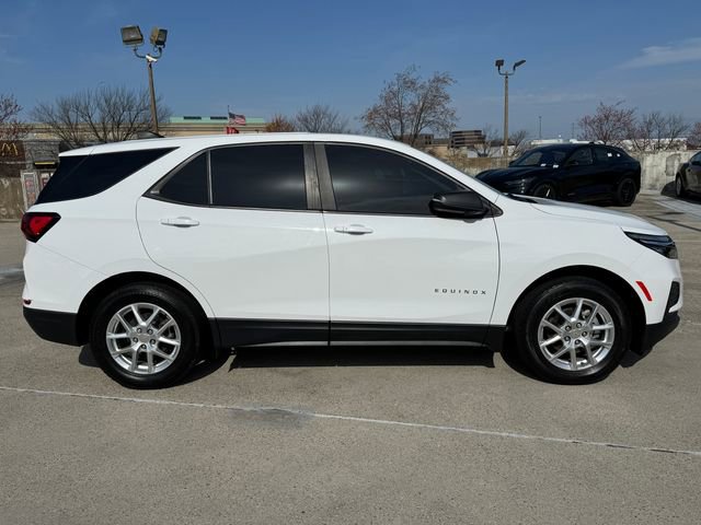 Used 2022 Chevrolet Equinox LS w/ LS Convenience Package image 6