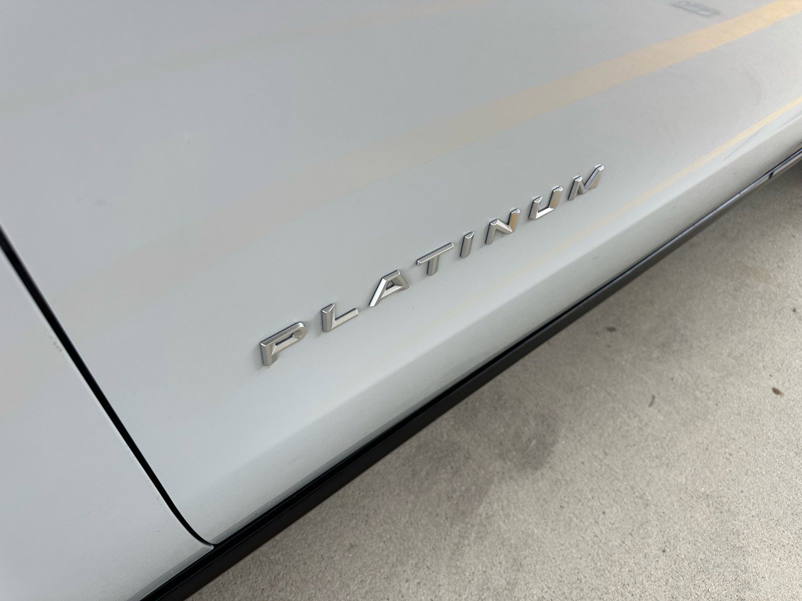 Certified 2025 Ford Expedition Max Platinum AWD/4WD image 4