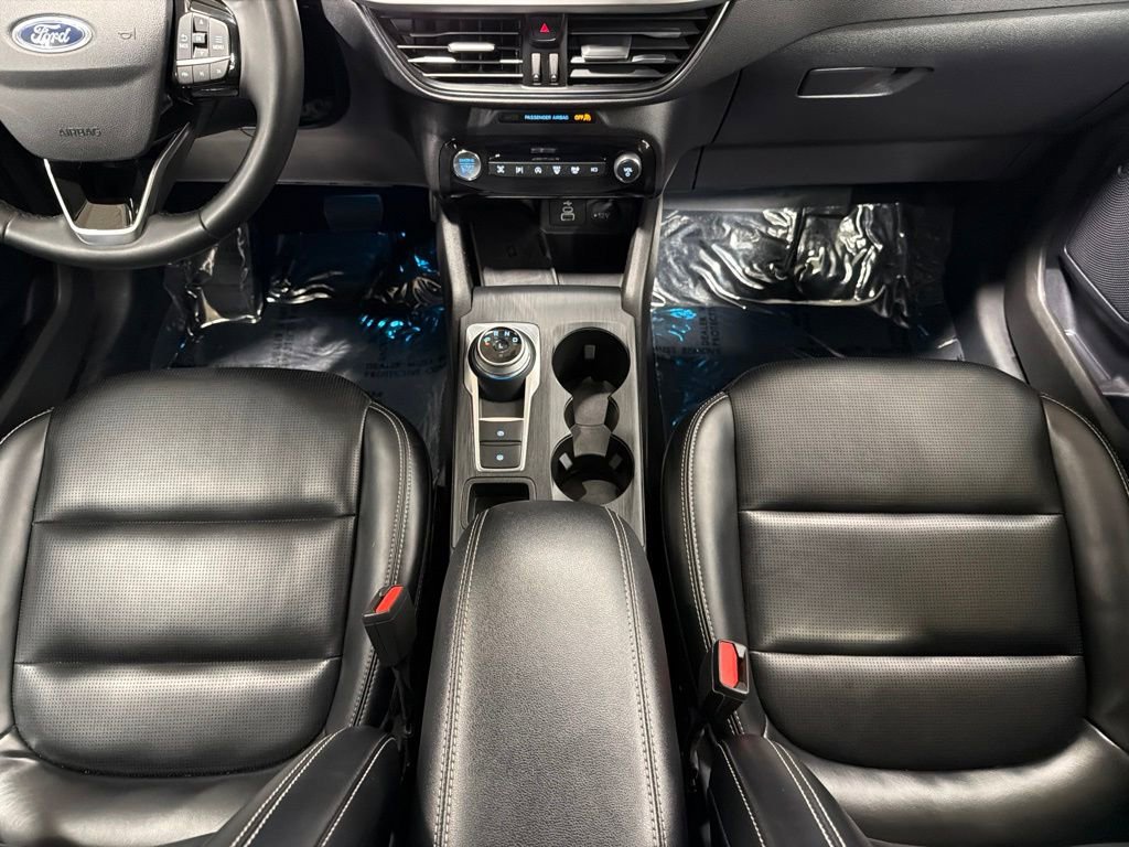 Certified 2024 Ford Escape Platinum AWD/4WD image 17