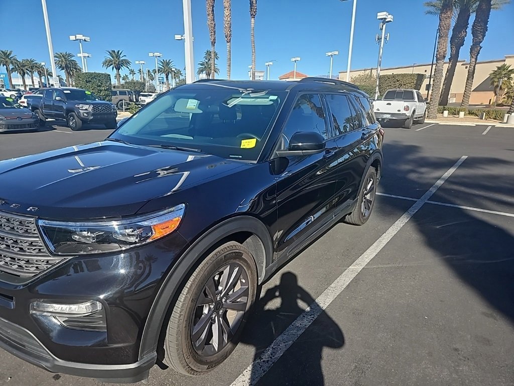 Certified 2024 Ford Explorer XLT w/ Equipment Group 202A