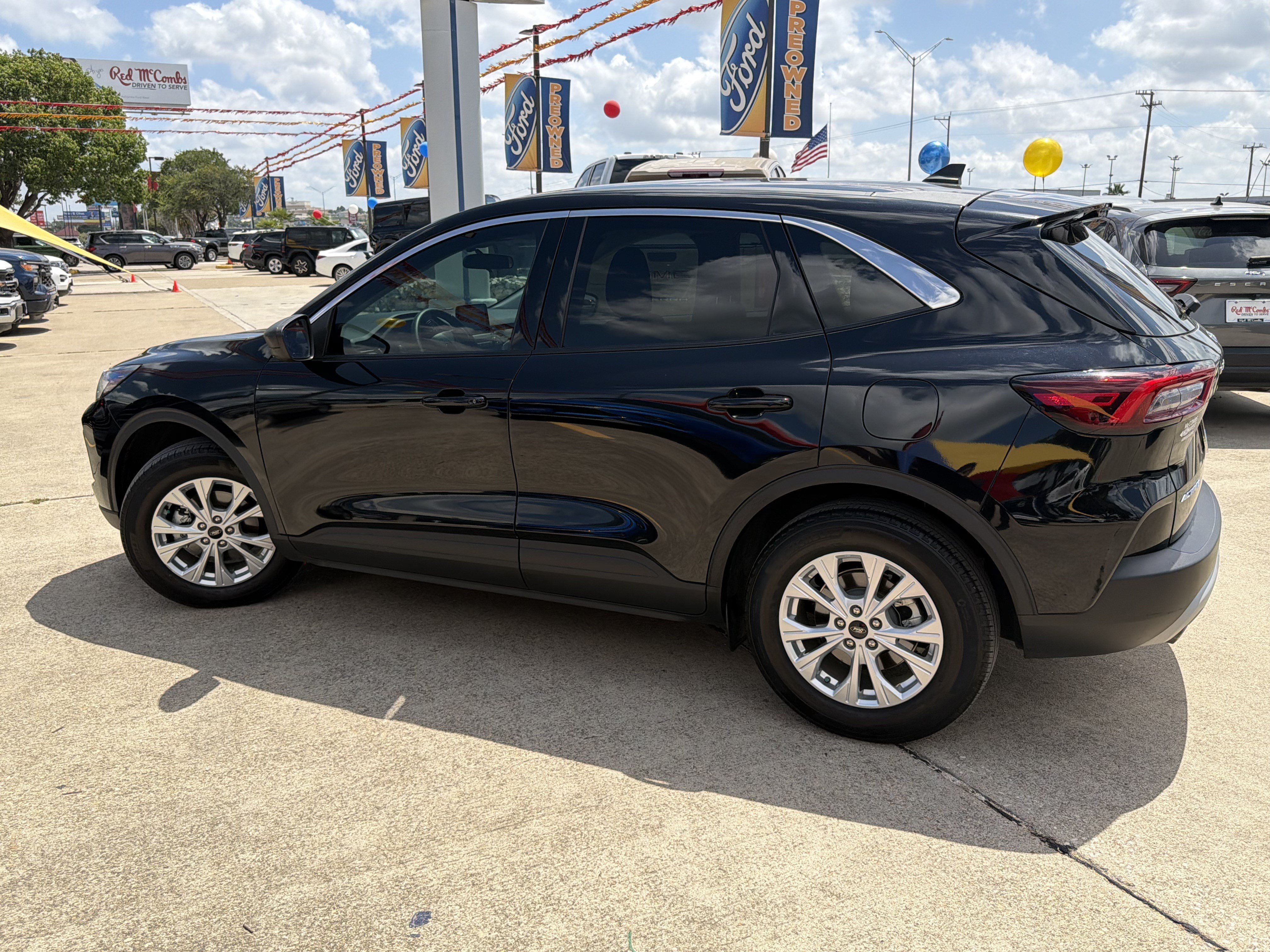 Certified 2024 Ford Escape Active FWD image 10