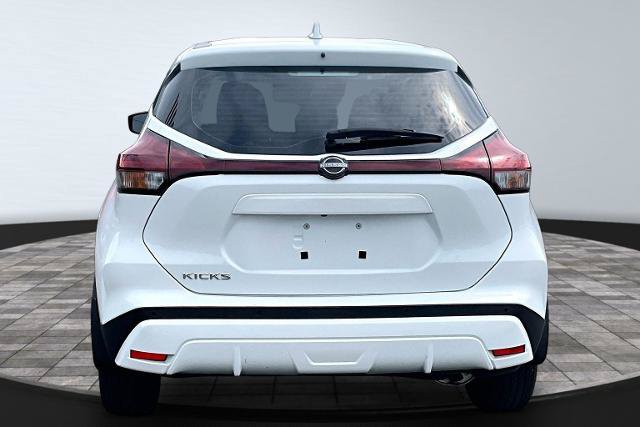 Used 2023 Nissan Kicks S w/ Interior Electronics Package FWD image 4