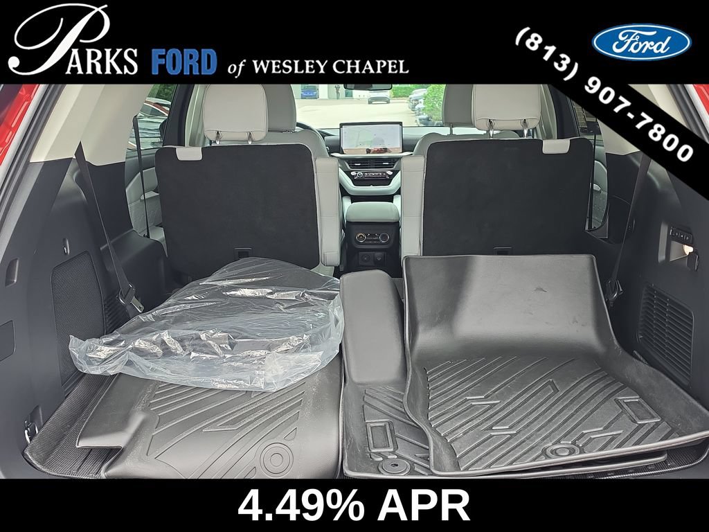 Certified 2025 Ford Explorer Platinum w/ Ultimate Package RWD image 9
