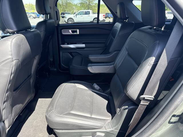 Certified 2023 Ford Explorer XLT w/ Equipment Group 202A AWD/4WD image 8